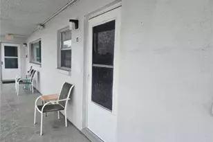 5356 81st St N, Saint Petersburg, FL 33709 - Photo 2