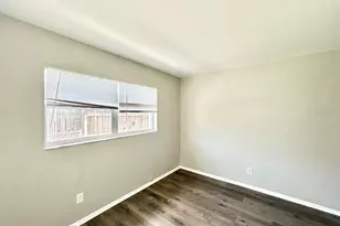 673 59th St S, Saint Petersburg, FL 33707 - Photo 16