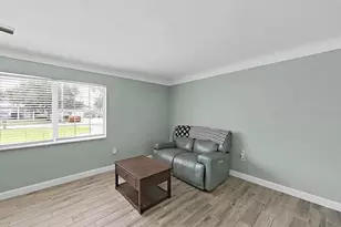 5931 49th Ave N, Saint Petersburg, FL 33709 - Photo 10