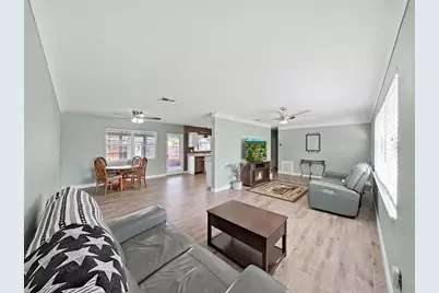 5931 49th Avenue N, Saint Petersburg, FL 33709 - Photo 6