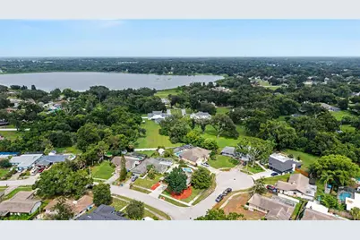 901 Tarawood Lane, Valrico, FL 33594 - Photo 30