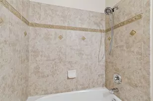 20112 Indian Rosewood Dr, Tampa, FL 33647 - Photo 32