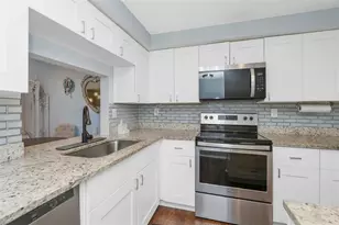 4252 Sheldon Pl, New Port Richey, FL 34652 - Photo 6