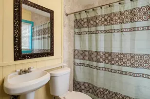 4929 N River Shore Dr, Tampa, FL 33603 - Photo 58