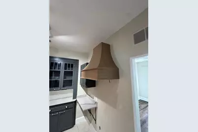 2610 Central Avenue #1, Saint Petersburg, FL 33712 - Photo 4
