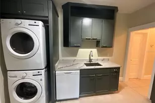 2610 Central Ave, Saint Petersburg, FL 33712 - Photo 6