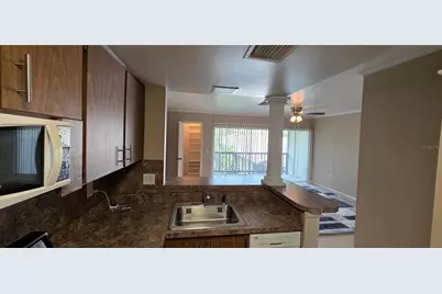 3814 N Lake Drive #70, Tampa, FL 33614 - Photo 8