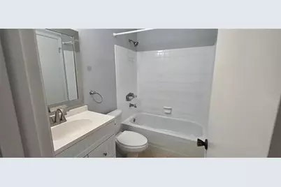 3814 N Lake Drive #70, Tampa, FL 33614 - Photo 8
