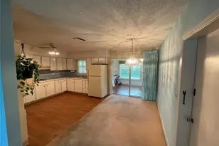 635 Deville Dr E, Largo, FL 33771 - Photo 6