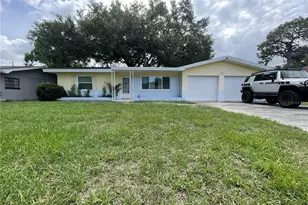 635 Deville Dr E, Largo, FL 33771 - Photo 1