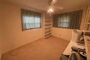 635 Deville Dr E, Largo, FL 33771 - Photo 10