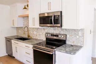 4211 W Bay View Ave, Tampa, FL 33611 - Photo 4