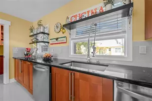 614 Norton St, Longboat Key, FL 34228 - Photo 22