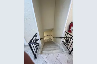 2608 Central Avenue, Saint Petersburg, FL 33712 - Photo 6