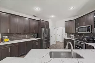 9402 Hunters Pond Dr, Tampa, FL 33647 - Photo 24