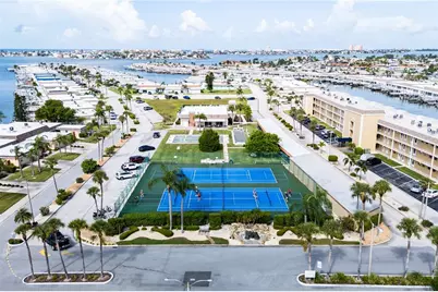 186 Boca Ciega Point South Boulevard, Saint Petersburg, FL 33708 - Photo 54
