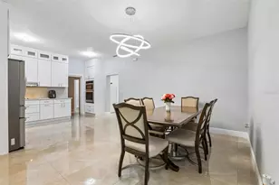2703 Auburn Ave W, Tampa, FL 33614 - Photo 4