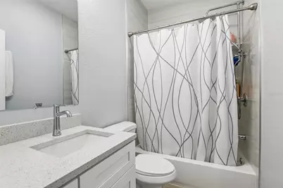 2703 Auburn Avenue W, Tampa, FL 33614 - Photo 12
