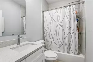 2703 Auburn Ave W, Tampa, FL 33614 - Photo 12