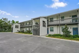3890 34th Ave S, Saint Petersburg, FL 33711 - Photo 1
