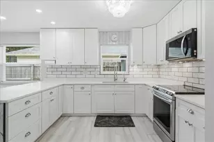 311 45th Ave N, Saint Petersburg, FL 33703 - Photo 10