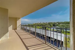 100 Oakmont Ln, Belleair, FL 33756 - Photo 32