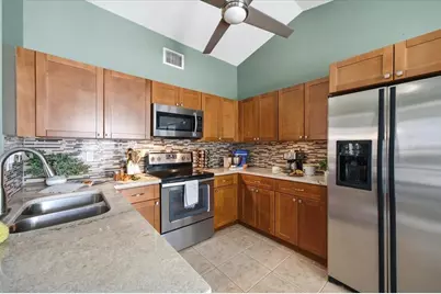 8304 Riverboat Drive, Tampa, FL 33637 - Photo 14