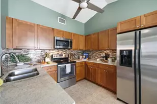 8304 Riverboat Dr, Tampa, FL 33637 - Photo 14