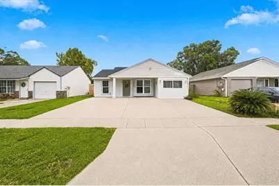 8304 Riverboat Drive, Tampa, FL 33637 - Photo 2