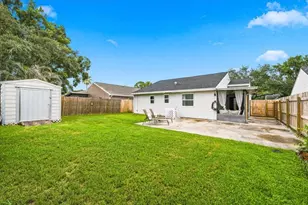 8304 Riverboat Dr, Tampa, FL 33637 - Photo 34