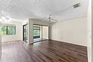 8013 Picketts Ct, Weeki Wachee, FL 34613 - Photo 2