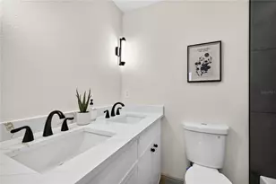 10920 N 14th St, Tampa, FL 33612 - Photo 24