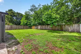 10920 N 14th St, Tampa, FL 33612 - Photo 38