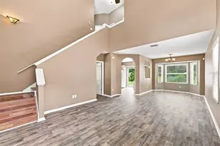 1717 Mosaic Forest Dr, Seffner, FL 33584 - Photo 6