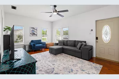 605 3rd Avenue SW, Largo, FL 33770 - Photo 6