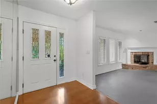 6663 Date Palm Ave S, Saint Petersburg, FL 33707 - Photo 4
