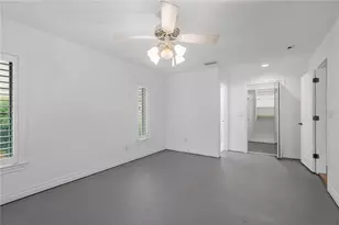 6663 Date Palm Ave S, Saint Petersburg, FL 33707 - Photo 8