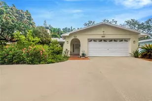 6663 Date Palm Ave S, Saint Petersburg, FL 33707 - Photo 1