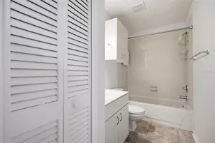 8350 Savannah Trace Cir, Tampa, FL 33615 - Photo 34
