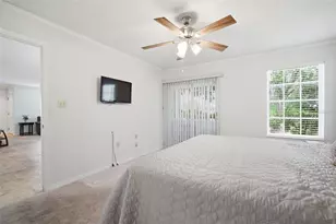 8350 Savannah Trace Cir, Tampa, FL 33615 - Photo 26