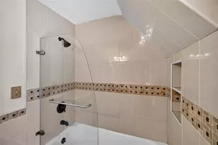 2321 14th St N, Saint Petersburg, FL 33704 - Photo 26