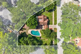 2321 14th St N, Saint Petersburg, FL 33704 - Photo 2