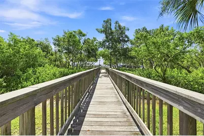 6111 Lagomar Lane, Apollo Beach, FL 33572 - Photo 10