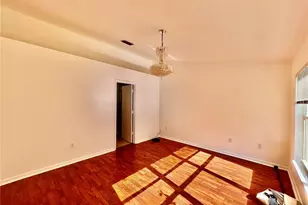 30728 Iverson Dr, Wesley Chapel, FL 33543 - Photo 10