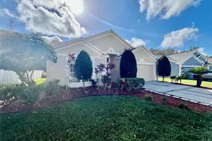 30728 Iverson Dr, Wesley Chapel, FL 33543 - Photo 2