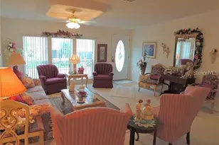 37535 New Horizons Blvd, Zephyrhills, FL 33541 - Photo 2