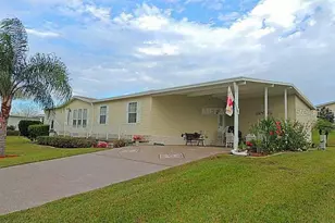 37535 New Horizons Blvd, Zephyrhills, FL 33541 - Photo 6