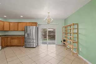 2106 Pine Chace Ct, Tampa, FL 33613 - Photo 10