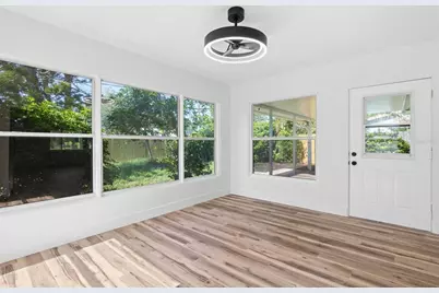 6116 52nd Avenue N, Kenneth City, FL 33709 - Photo 16