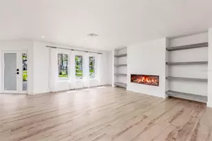 10350 Paradise Blvd, Treasure Island, FL 33706 - Photo 8